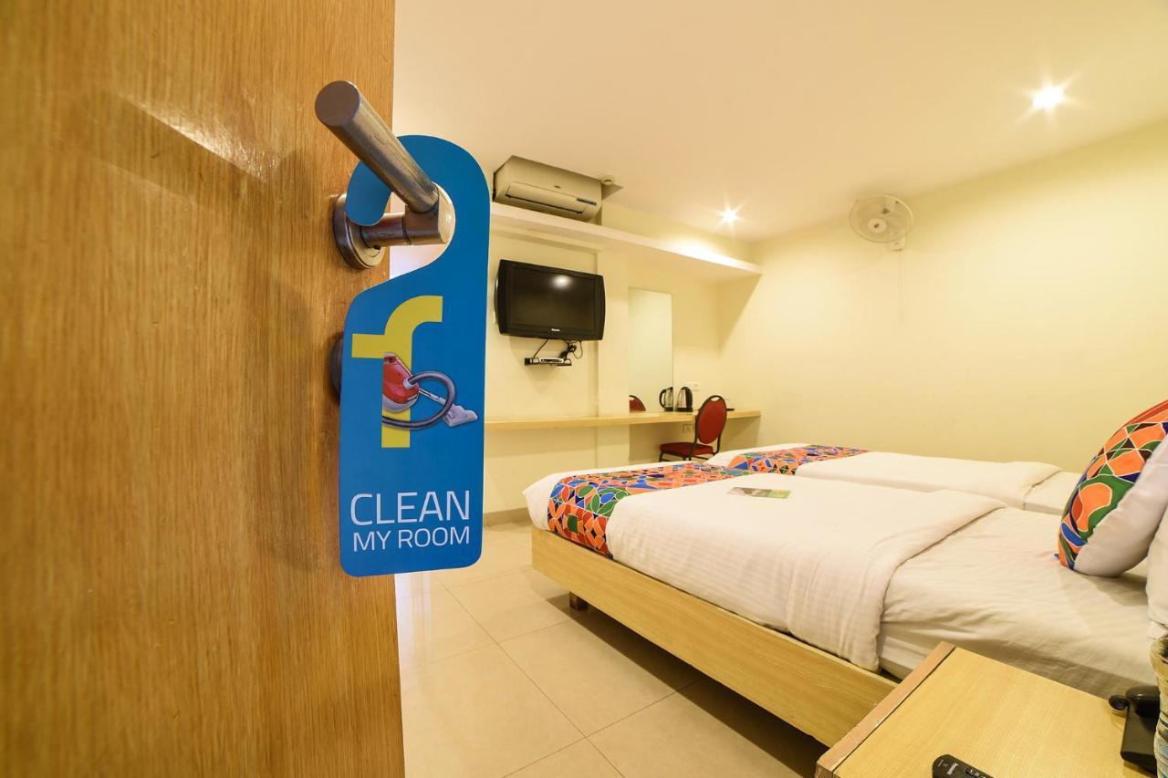 Готель Oriva Vinflora Residency - Nr Lv Prasad Hospital, Banjara Hills Гайдарабад Екстер'єр фото