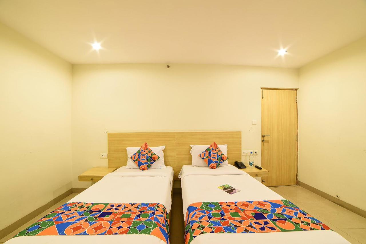 Готель Oriva Vinflora Residency - Nr Lv Prasad Hospital, Banjara Hills Гайдарабад Екстер'єр фото